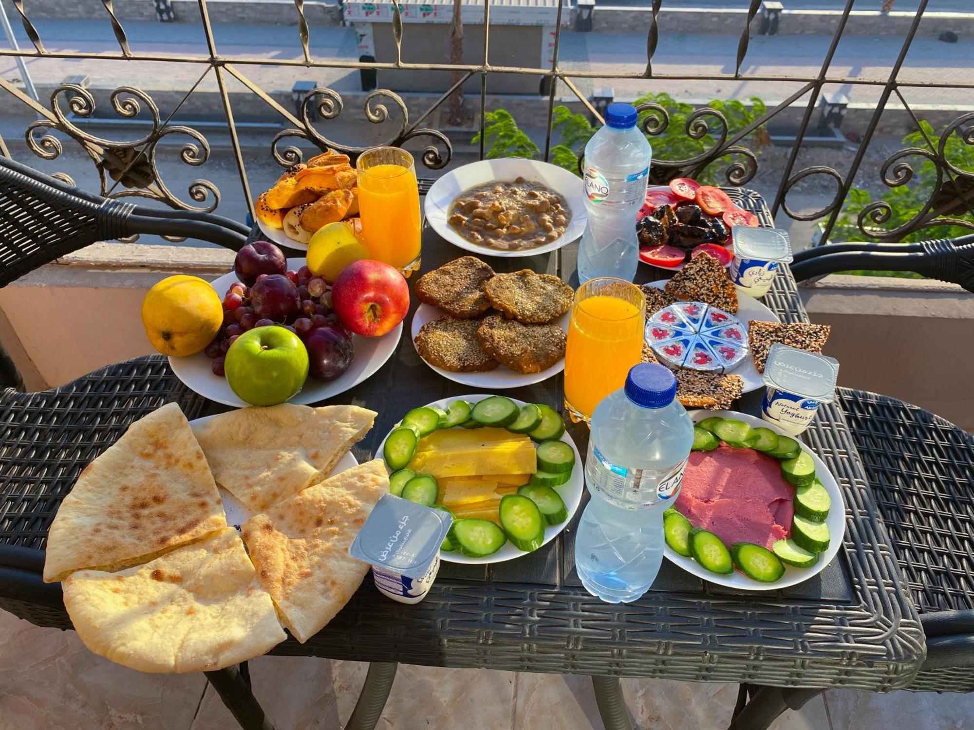 Young Pharaoh View Inn 카이로 외부 사진