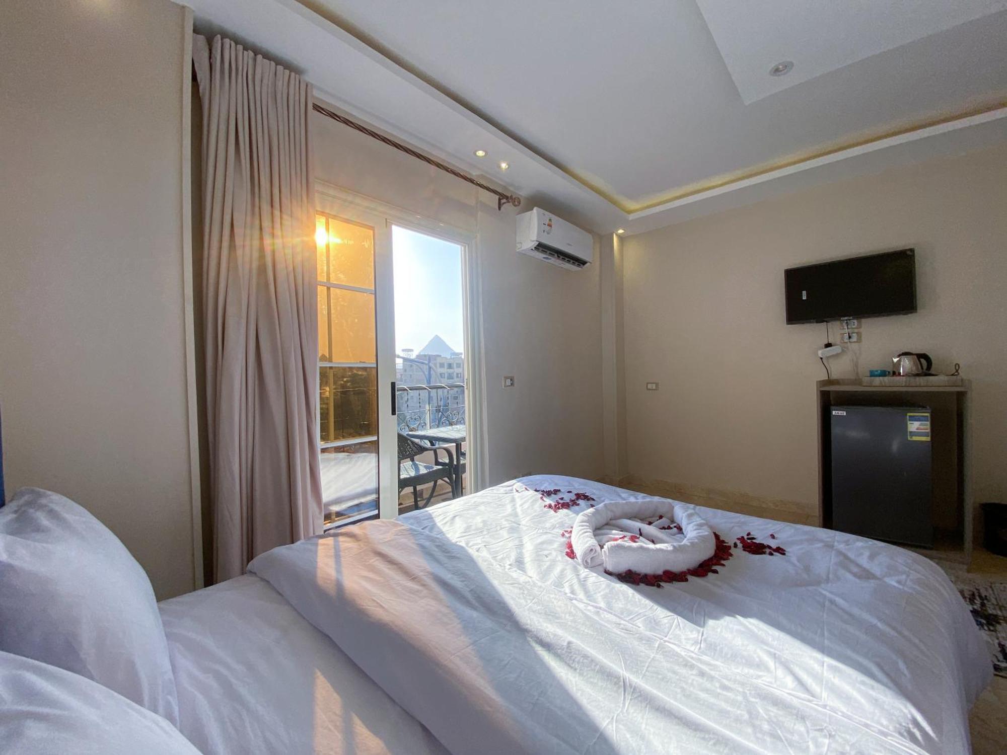 Young Pharaoh View Inn 카이로 외부 사진