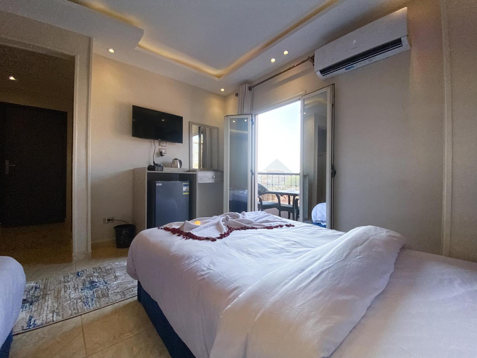 Young Pharaoh View Inn 카이로 외부 사진
