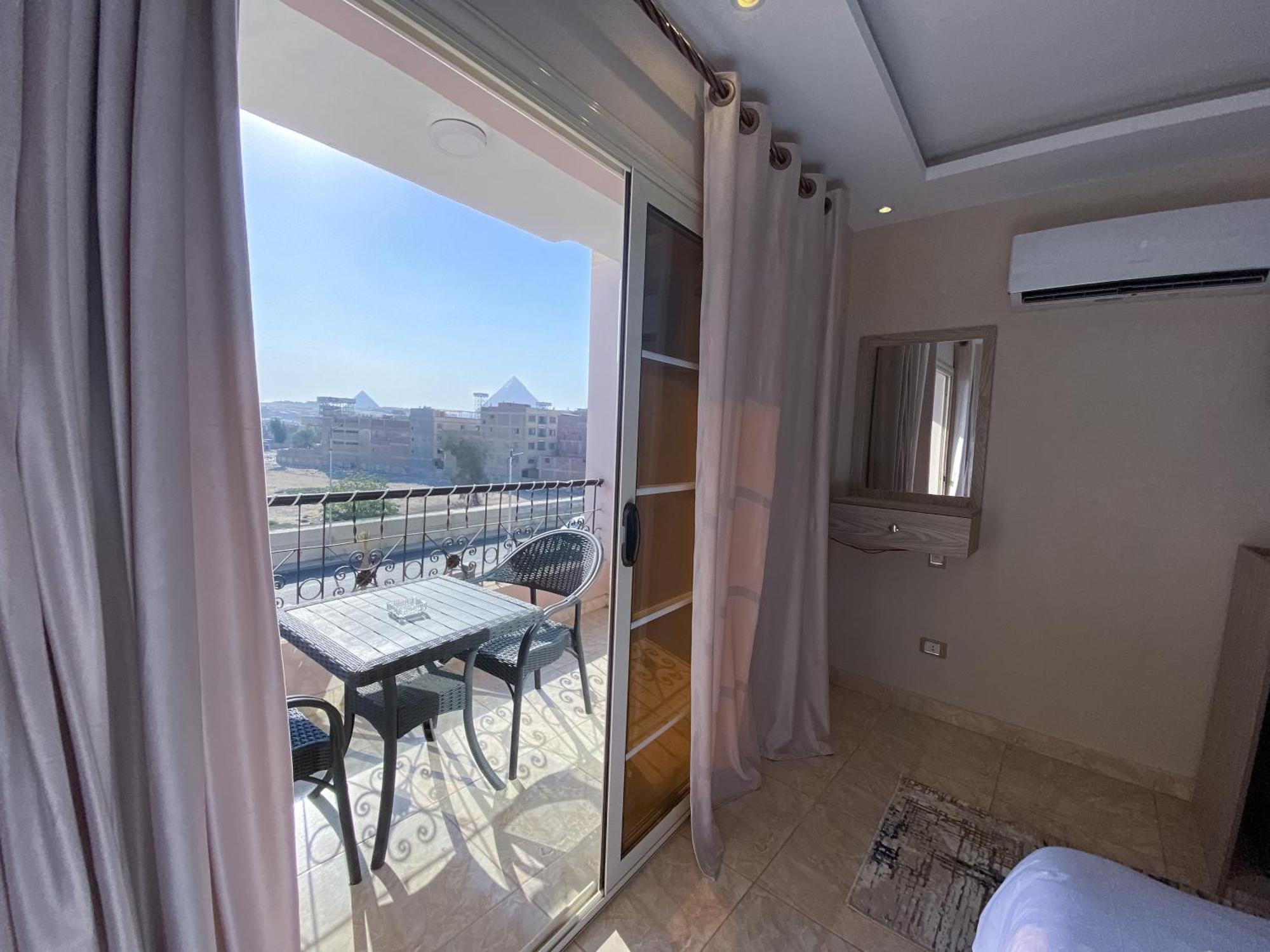 Young Pharaoh View Inn 카이로 외부 사진