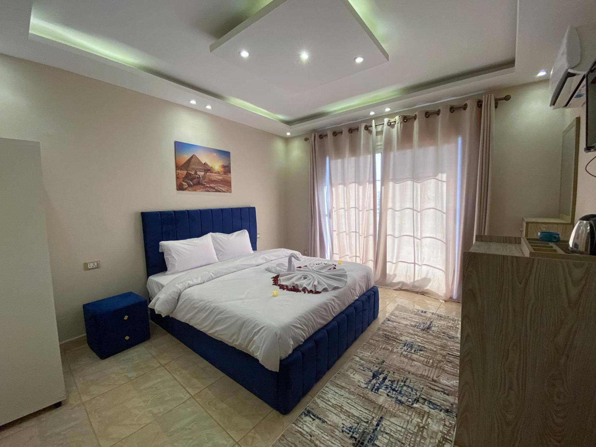 Young Pharaoh View Inn 카이로 외부 사진