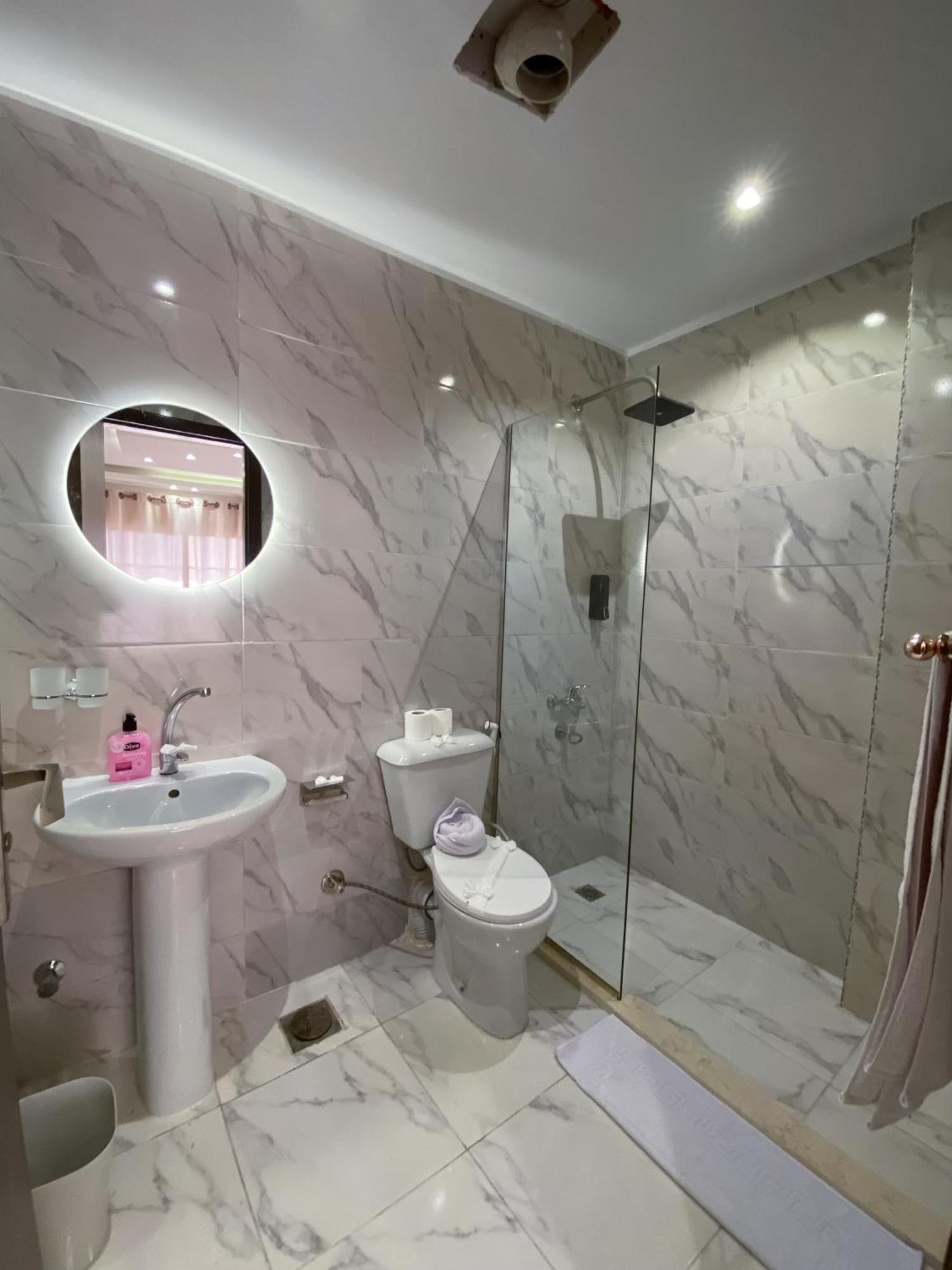 Young Pharaoh View Inn 카이로 외부 사진