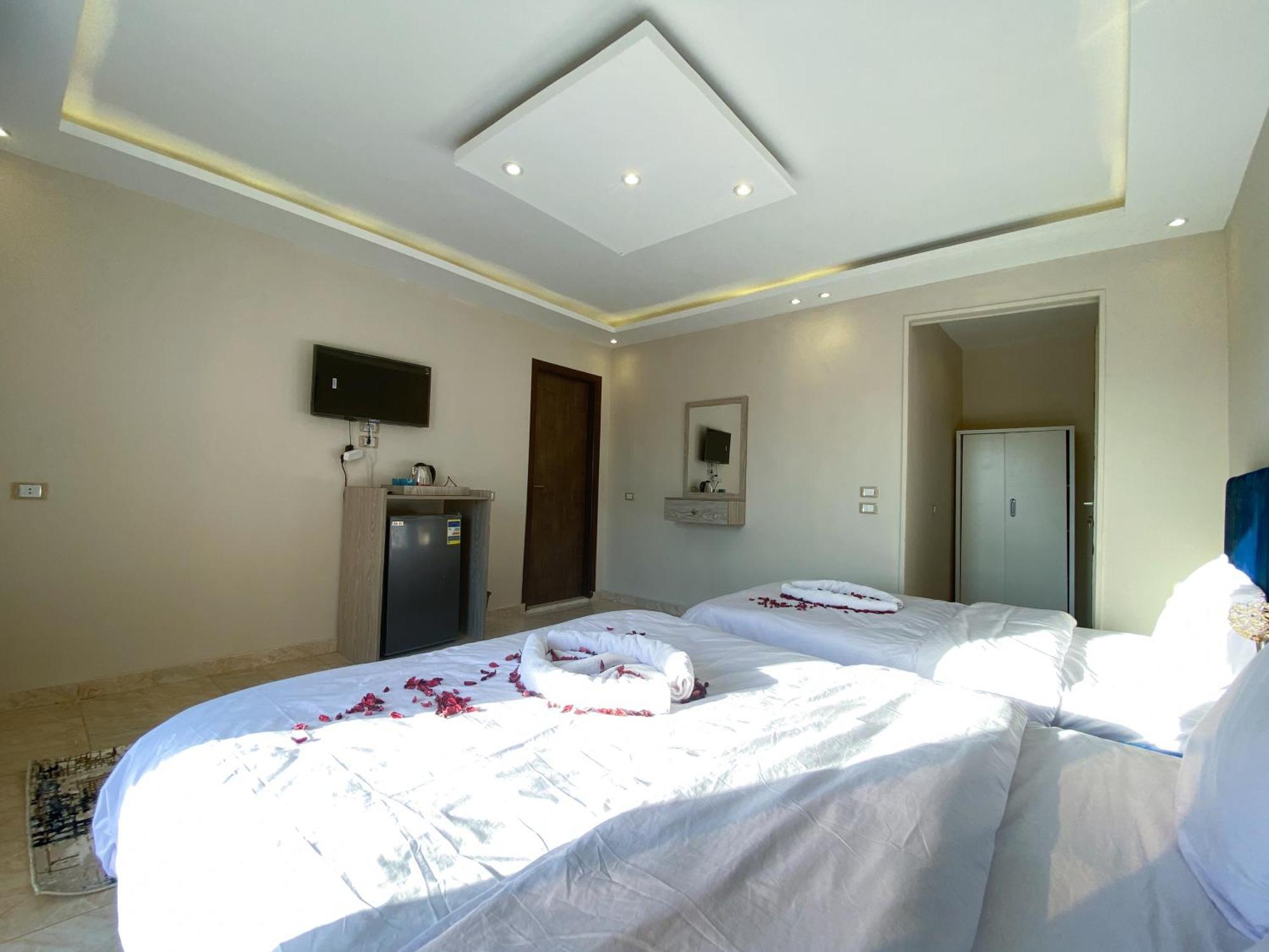 Young Pharaoh View Inn 카이로 외부 사진